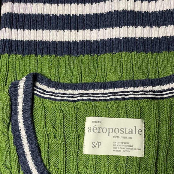 Aeropostale- Button Up Sweater Vest - Picture 8 of 12